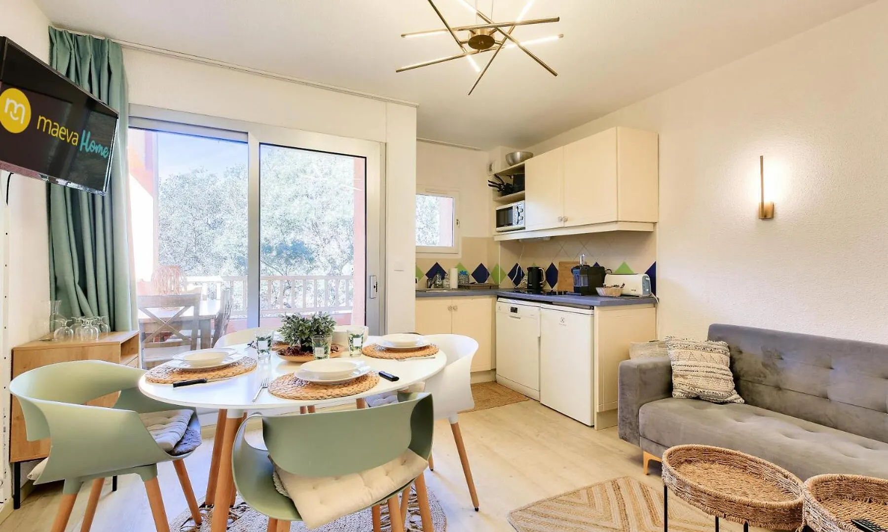 Apartment Residence Saint-Raphael Valescure - Maeva Home - Appartement Chaleureux Avec Terrasse 2 Pieces 6 Personnes - Prestige - Super Home Mae-6731